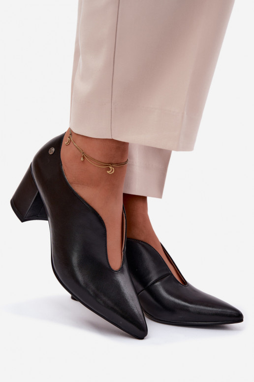 Sapatos de couro femininos pretos com salto Tai turiciejka K7469-01