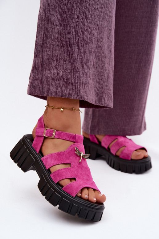 Pele Sandálias femininas de camurça com uma plataformaEMażką Vinceza 79627 cor preta