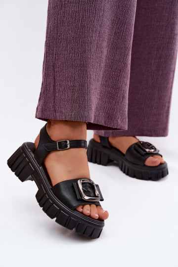 Sandálias femininas Feminino com uma plataforma com fivelas Vinceza 79611 cor preta 2