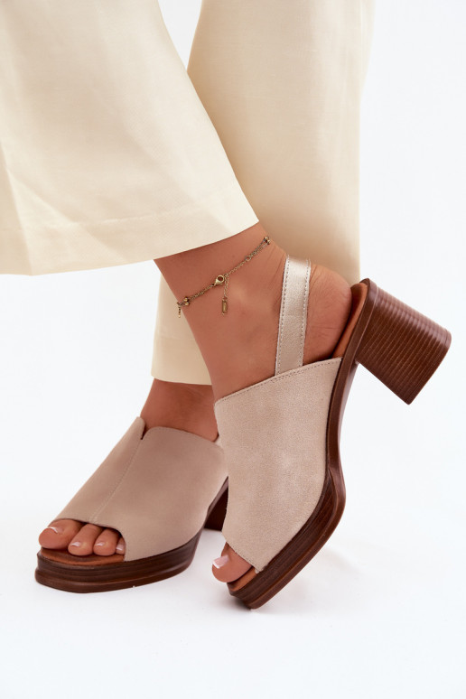 Sapatos de salto elegantes em couro Vinceza 39995, cor areia