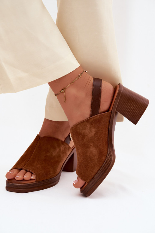 Sapatos de salto elegantes em couro marrom Vinceza 39995