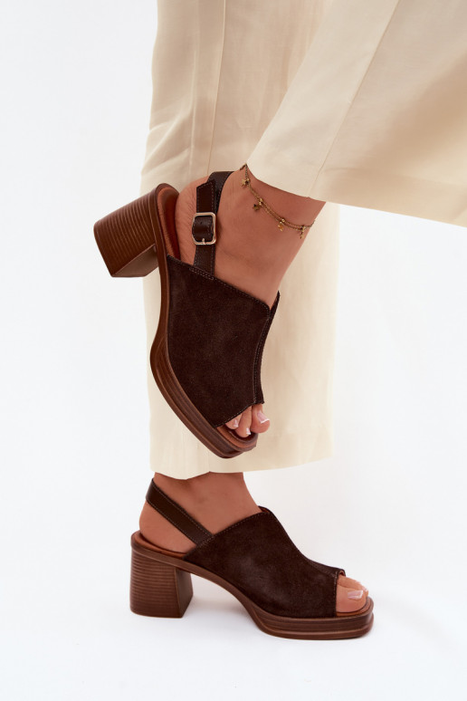 Sapatos de salto elegantes em couro marrom escuro Vinceza 39995