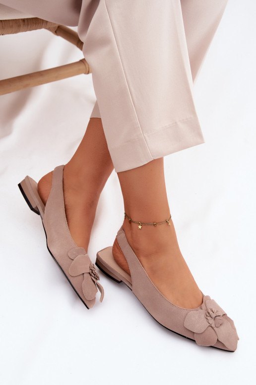 sandálias Pele de camurça com salto largo Com decorações Uma flor Vinceza 66951 bege