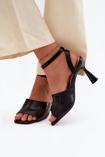Sandálias femininas com salto Vinceza 62297 cor preta