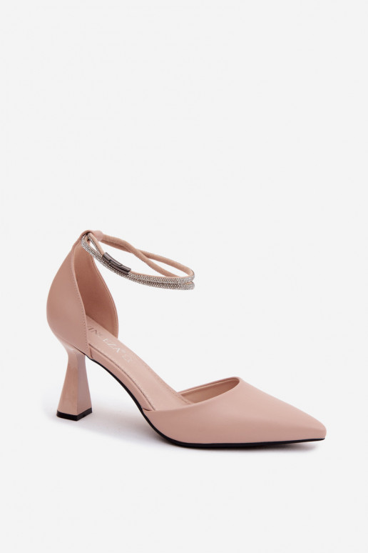 Sapatos bege com salto pequeno e tiras brilhantes Vinceza 62283