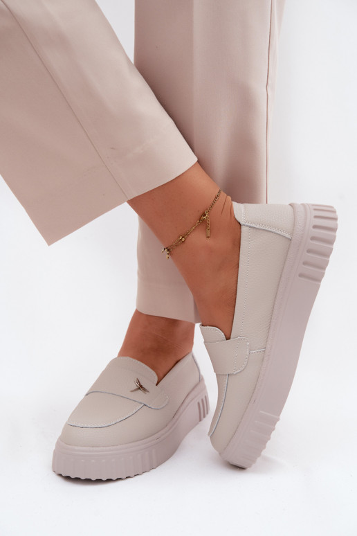 Sapatos slip-on de plataforma de mulher em couro Vinceza 93218 na cor bege