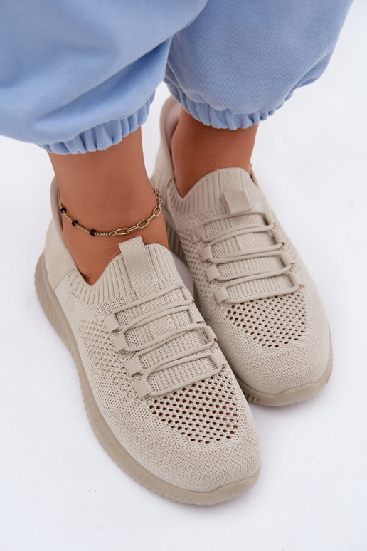  Um modelo atraente tênis Feminino bege Olive