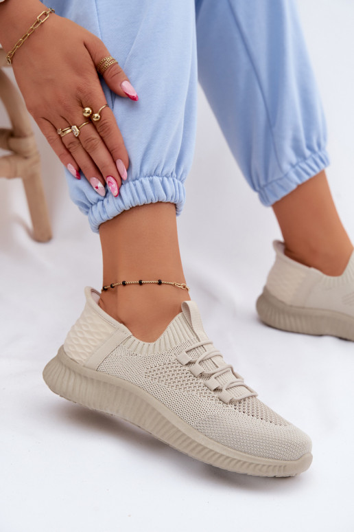  Um modelo atraente tênis Feminino bege Olive