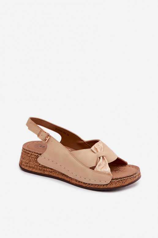 Sandálias femininas confortáveis com uma plataforma bege Iggy