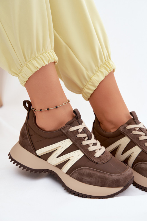 de camurça À modalo de tênis Feminino com uma plataforma Vinceza 41521 cor marrom