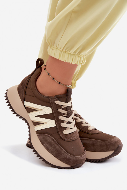 de camurça À modalo de tênis Feminino com uma plataforma Vinceza 41521 cor marrom