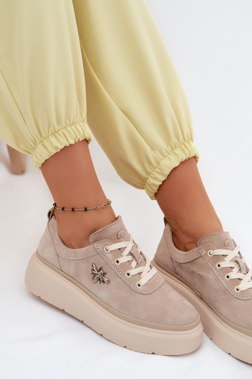 Pele de camurça sapato Feminino com uma plataforma Vinceza 41523 bege