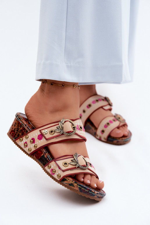 Pele Estampado Chinelos femininos com uma plataforma Tem que serciejka K7406-04 Cores diferentes