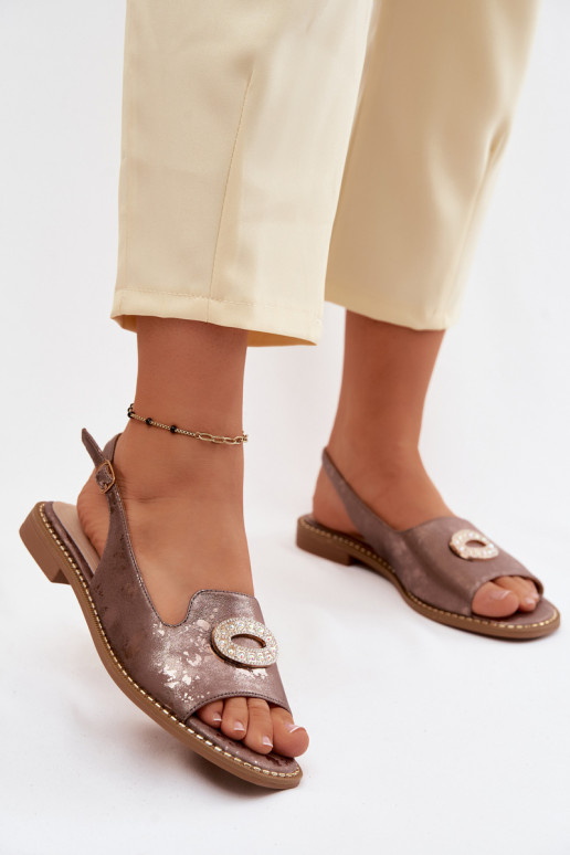 Sandálias rasteiras para mulheres com enfeites S.Barski KV61-6040 cor marrom