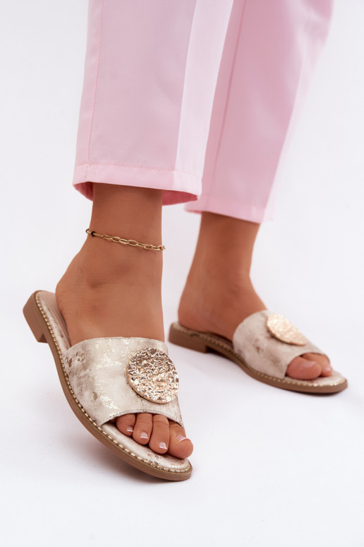 Chinelos femininos com detalhes decorativos e saltos largos KV61-6034 dourados