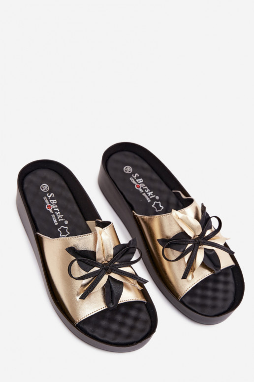 Chinelos de couro Feminino com enfeites S.Barski KV61-6044 cor dourada