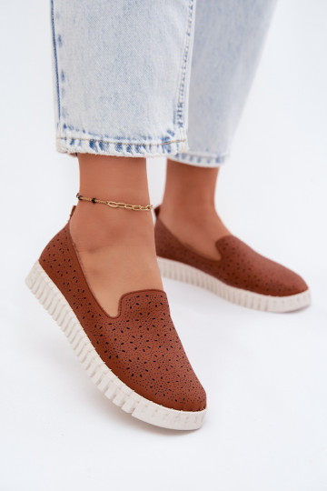 Sapatos slip-on perfurados castanhos Salty 2