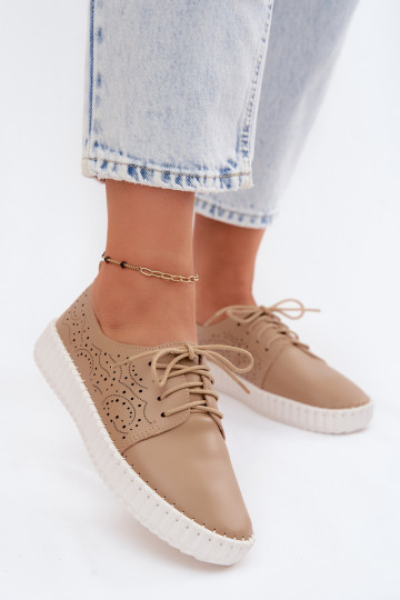Sapatos perfurados de areia com atacadores Pearla 2
