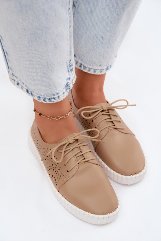 Sapatos perfurados de areia com atacadores Pearla