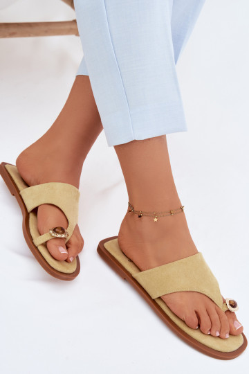 Chinelos femininos com detalhes decorativos amarelos Fedira