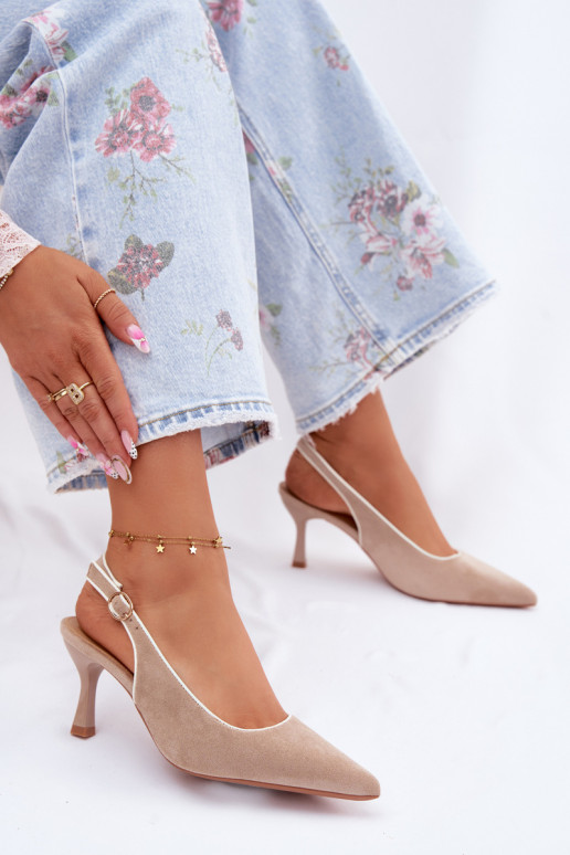 Sandálias femininas com salto finoLamóParaką bege Relmira