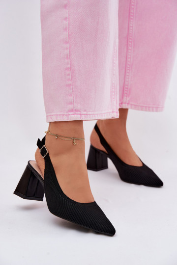  sandálias com salto cor preta Elissea 2