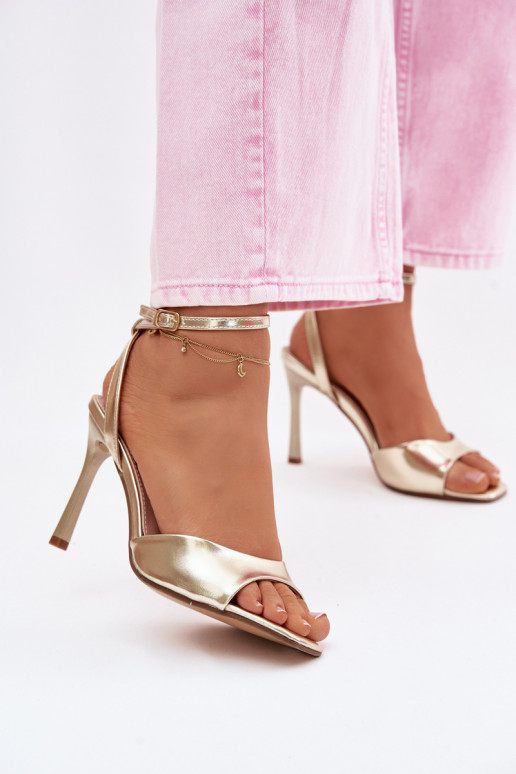 Sandálias femininas com salto finoImitacji Skóry cor dourada Olissey