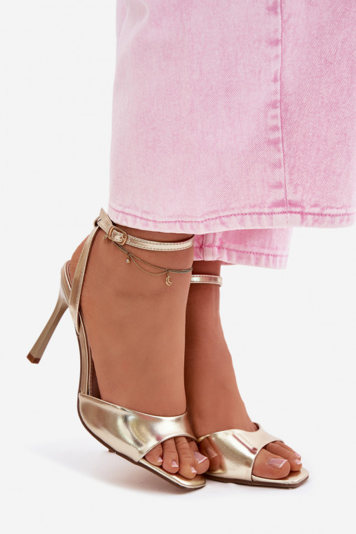 Sandálias femininas com salto finoImitacji Skóry cor dourada Olissey