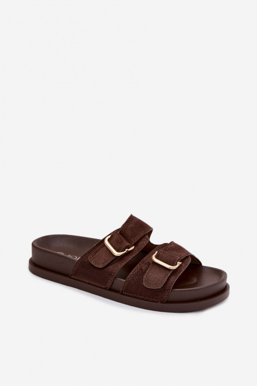 Chinelos femininos Ze cor douradami com fivelasmi CzekoladoParae Pelorin