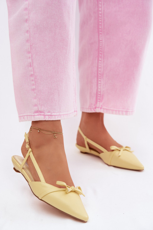 Sandálias femininasImitacji Skóry De salto baixo cor amarela Jelmera