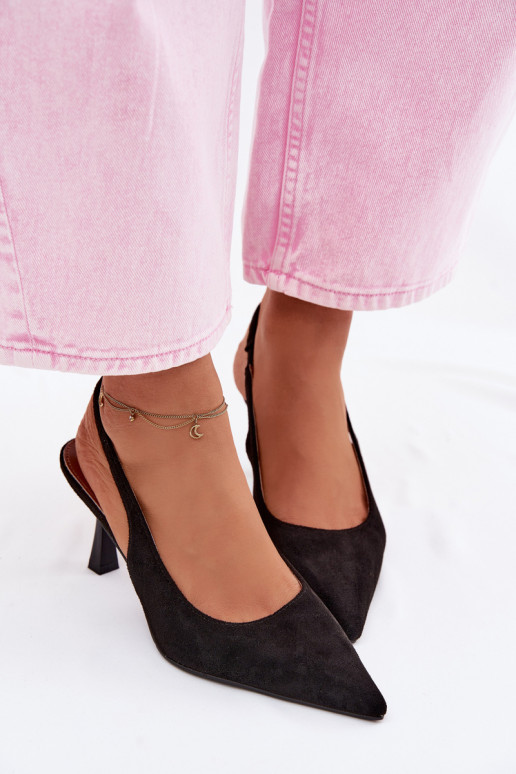 Sandálias femininas com salto finoImitacji de camurçau cor preta Saria