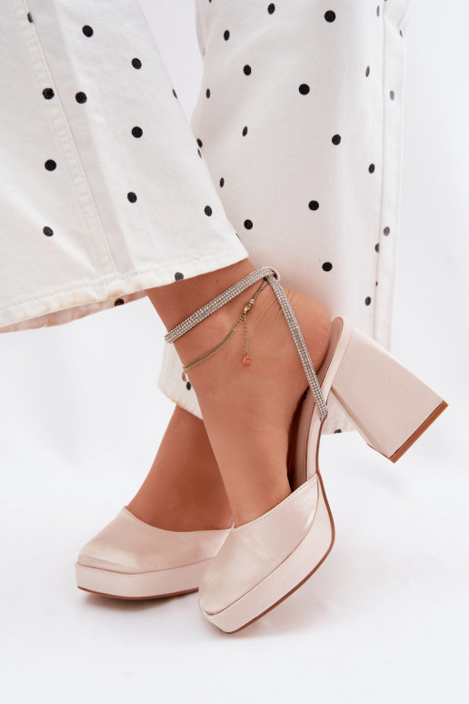 Sandálias femininas Em saltos enormes Typu Słupek Pasek com olhos brilhantes cor dourada Seraphina