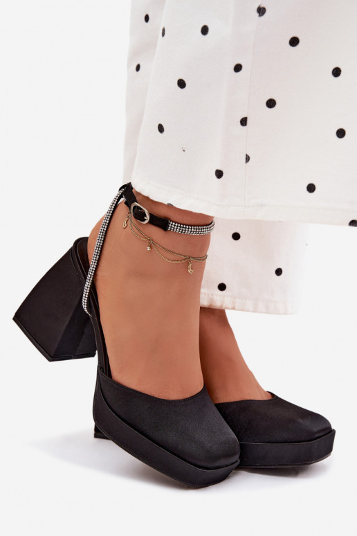 Sandálias femininas Em saltos enormes Typu Słupek Pasek com olhos brilhantes cor preta Seraphina