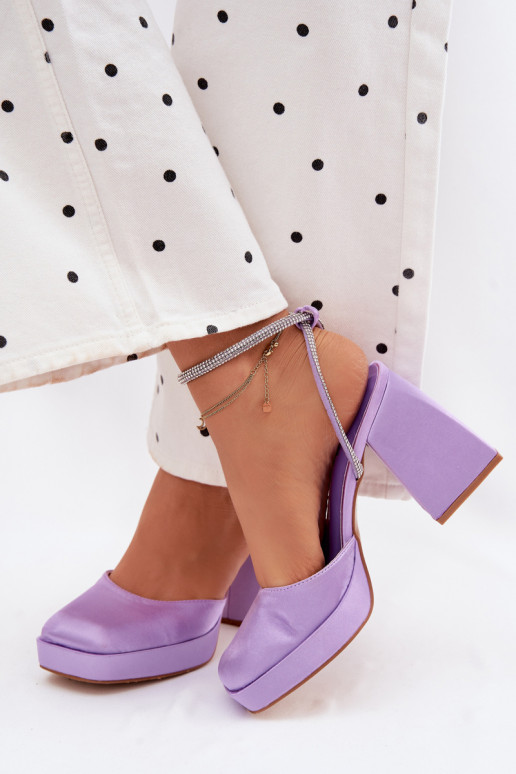 Sandálias femininas Em saltos enormes Typu Słupek Pasek com olhos brilhantes Cor violeta Seraphina