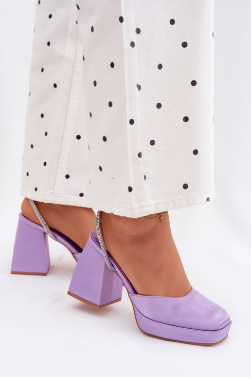 Sandálias femininas Em saltos enormes Typu Słupek Pasek com olhos brilhantes Cor violeta Seraphina