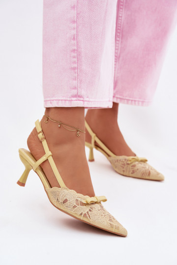 Sandálias com cordões Feminino Habilitado obcasie com fitas cor amarela Tem que serribelle 2