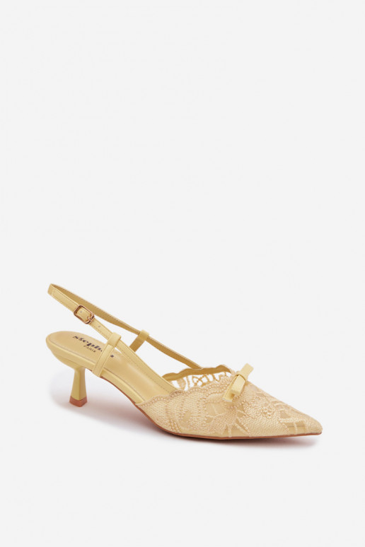 Sandálias com cordões Feminino Habilitado obcasie com fitas cor amarela Tem que serribelle