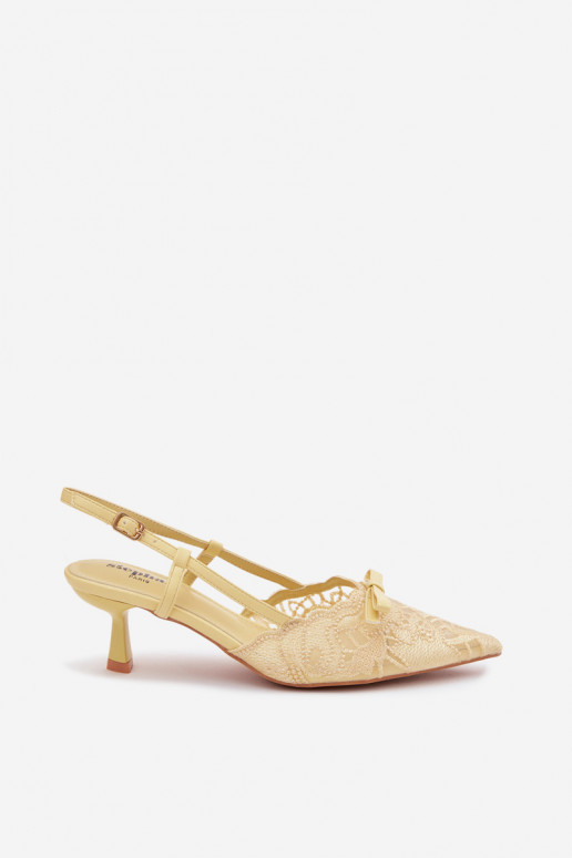 Sandálias com cordões Feminino Habilitado obcasie com fitas cor amarela Tem que serribelle