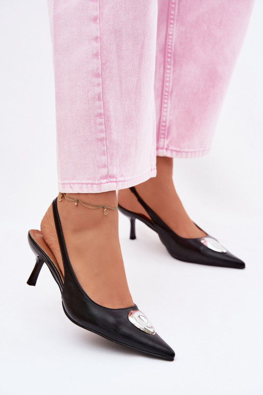 Sandálias femininas com salto fino Com decorações Detalem cor preta Isadora