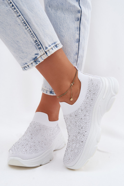 Ténis brancos femininos slip-on com decoração Melorae