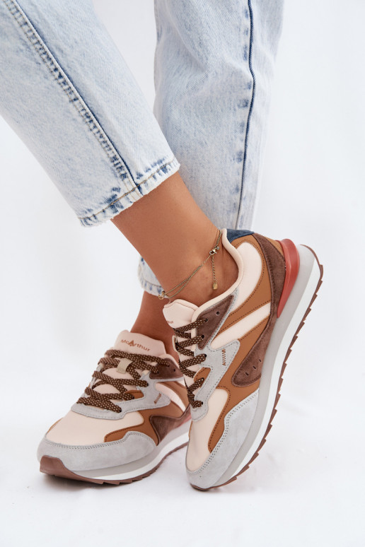 À modalo de tênis Feminino de camurça McArthur MA253EM cor marrom