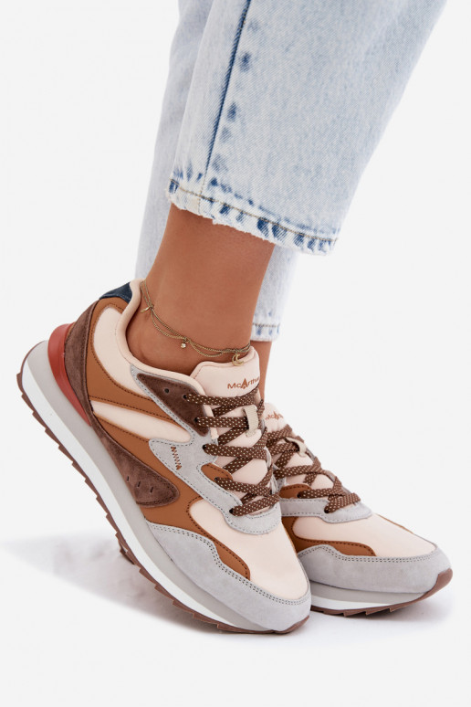 À modalo de tênis Feminino de camurça McArthur MA253EM cor marrom