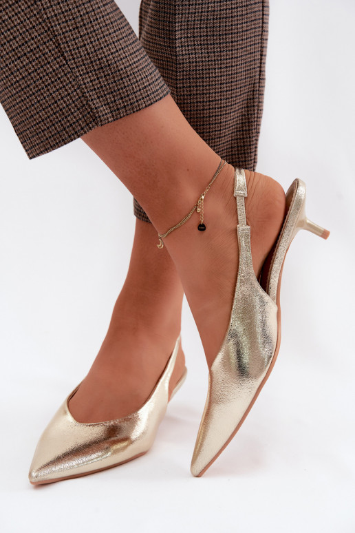 Sandálias femininasImitacji Skóry com salto cor dourada Averelle