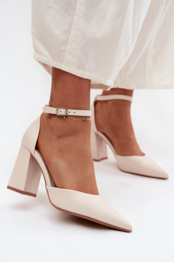 Sapato com saltoImitacji Skóry cor de marfim Selvra