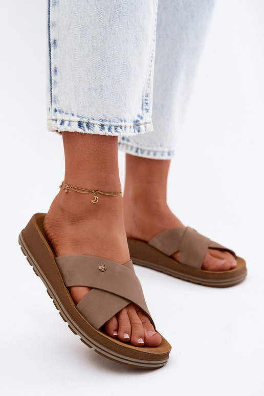 Pele Chinelos femininos de camurça Tem que serciejka P7504-04 bege