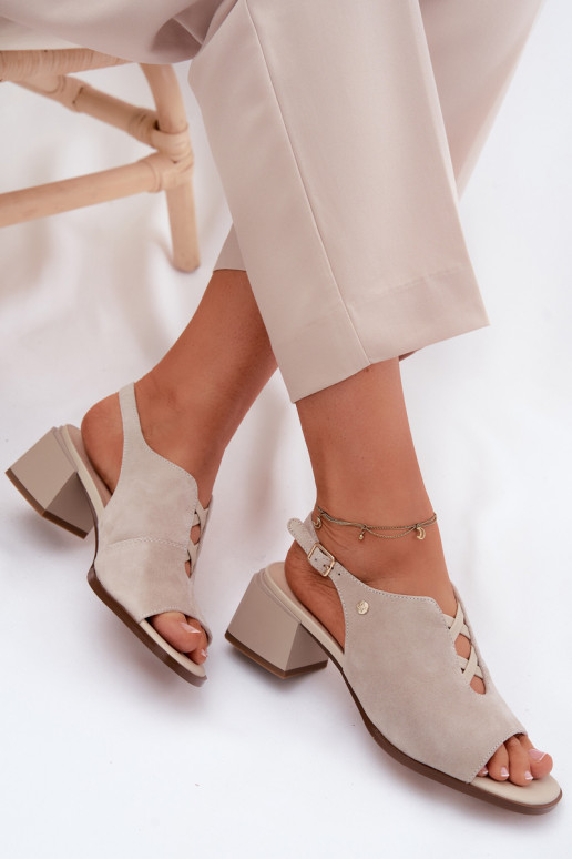 sandáliasHabilitadoturalnego de camurçau com salto Tem que serciejka K7521-22 cor de marfim