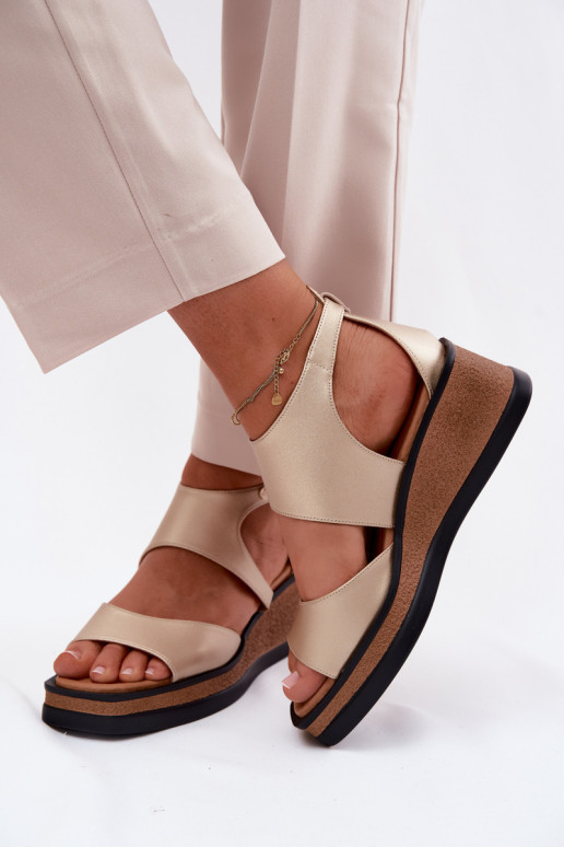 Pele Sandálias plataforma Tem que serciejka K7471-26 cor dourada