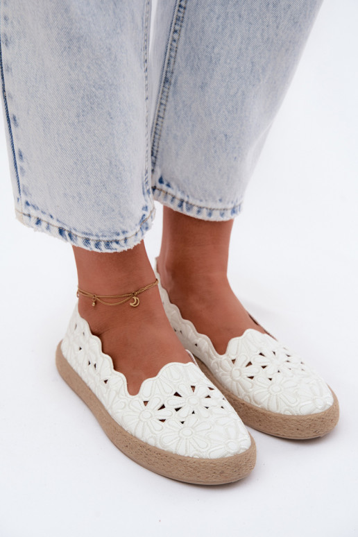 Espadrilhas com elementos recortados e flores na cor branca Merivelle