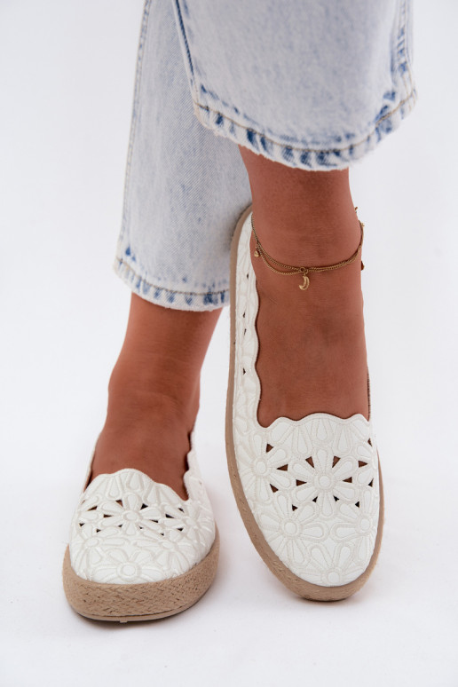 Espadrilhas com elementos recortados e flores na cor branca Merivelle