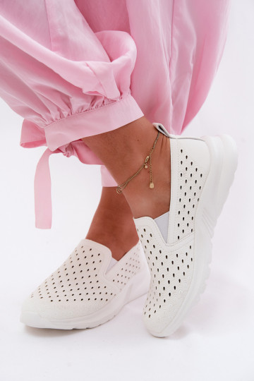 Sapatos slip-on com elementos recortados em couro sintético na cor branca Geressa 2